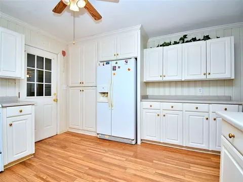 200 Powers Dr, Easley, SC 29640 photo 10