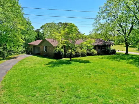 200 Powers Dr, Easley, SC 29640 photo 34