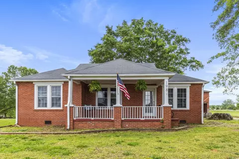 198 Cross Roads Dr, Seneca, SC 29678