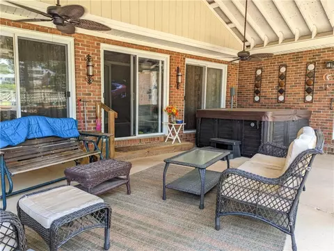 2425 Warriors Path, Anderson, SC 29621 photo 9