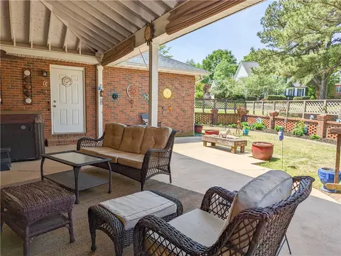 2425 Warriors Path, Anderson, SC 29621 photo 10