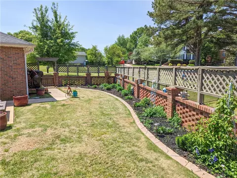 2425 Warriors Path, Anderson, SC 29621 photo 8