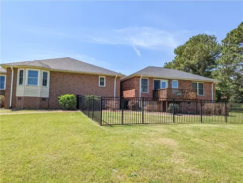 2425 Warriors Path, Anderson, SC 29621 photo 4