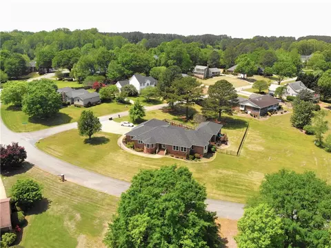 2425 Warriors Path, Anderson, SC 29621 photo 45
