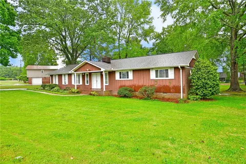 101 Longview Ter, Easley, SC 29642 photo 2