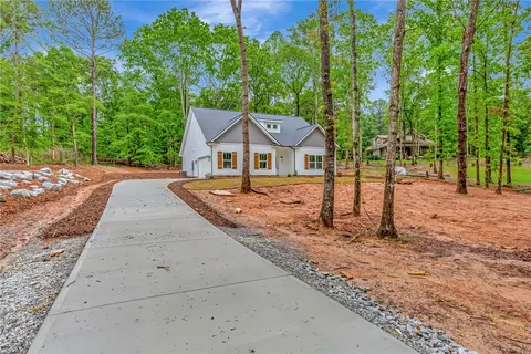 136 Sapling Ct, Townville, SC 29689