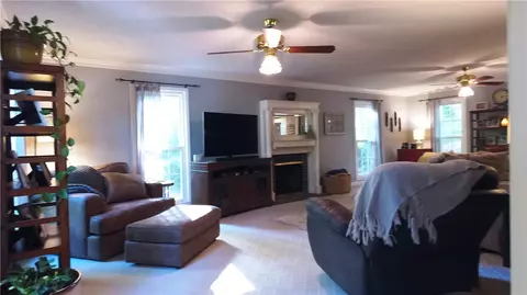 405 Perry Hill Rd, Easley, SC 29640 photo 9