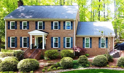 405 Perry Hill Rd, Easley, SC 29640