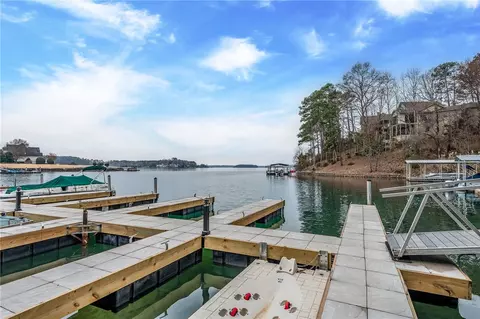 116 Wynmere Way, Seneca, SC 29672