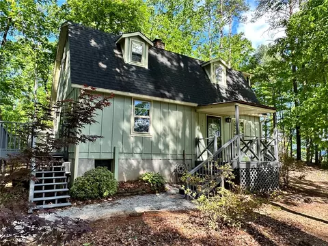 175 Dogwood Hill Dr, Tamassee, SC 29686