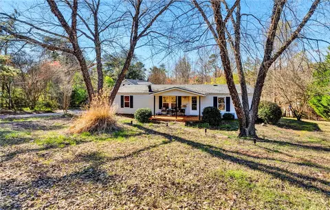361 Lenhardt Rd, Easley, SC 29640 photo 1