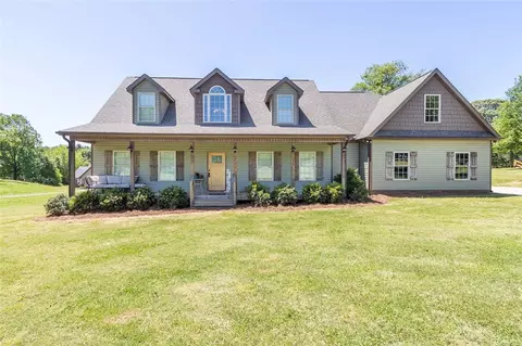 151 Pine Lake Ranch Rd, Belton, SC 29627
