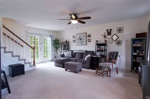 210 N Kenneth St, Walhalla, SC 29691 photo 2