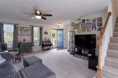 210 N Kenneth St, Walhalla, SC 29691 photo 5