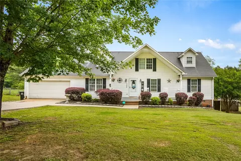 125 Haynie Dr, Belton, SC 29627