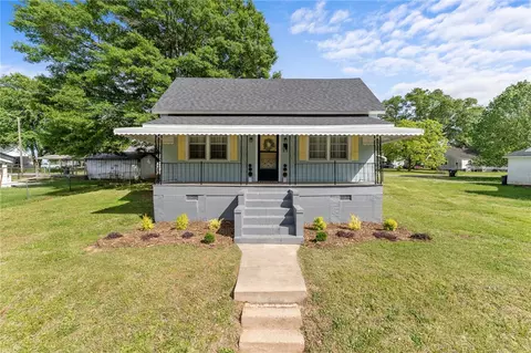 8 Brock St, Pelzer, SC 29669 photo 1