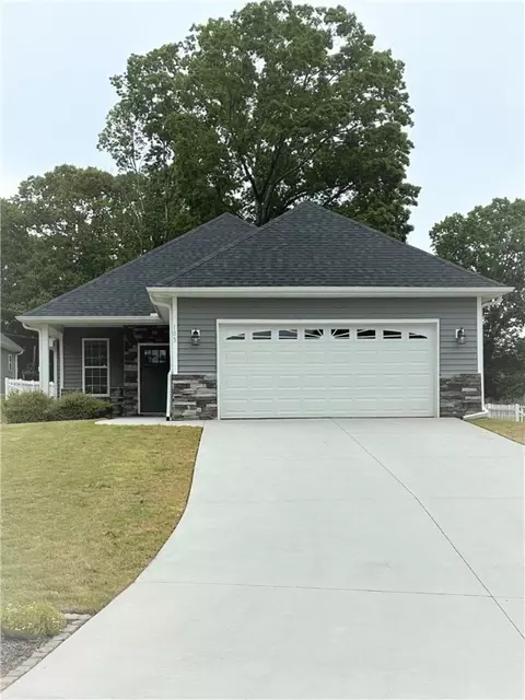 103 Falcons Lndg, Anderson, SC 29625