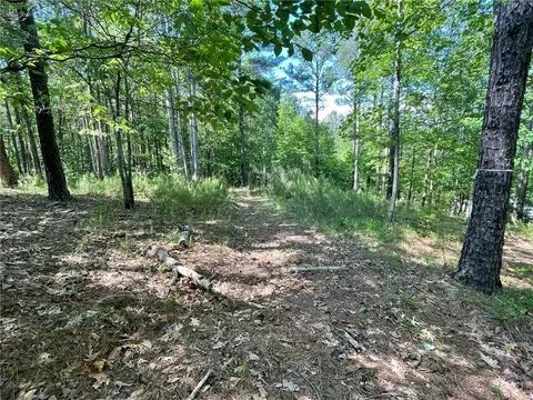 196 Creek Stone Ct, Six Mile, SC 29682