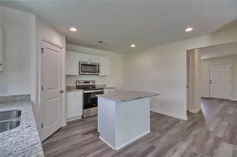 437 Seaborn Cir, Pendleton, SC 29670 photo 6