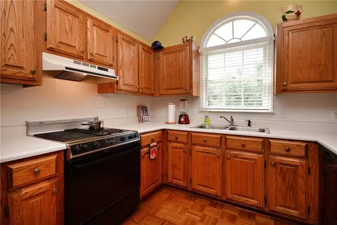 109 Prestwick Ct, Easley, SC 29642 photo 13