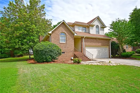 109 Prestwick Ct, Easley, SC 29642 photo 2