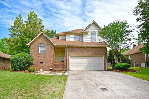 109 Prestwick Ct, Easley, SC 29642 photo 1