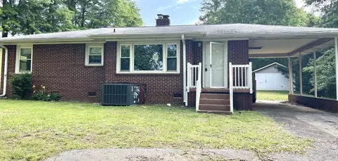 7 Perry St, Liberty, SC 29657
