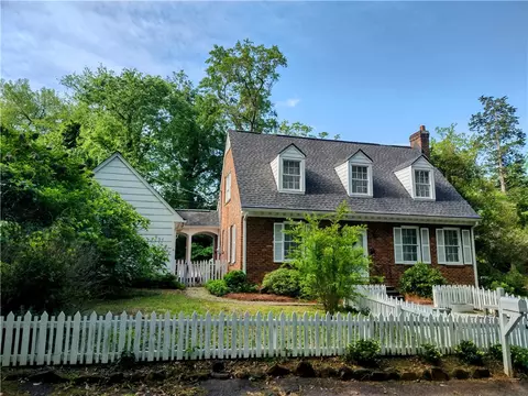 111 Hillcrest Ave, Clemson, SC 29631
