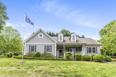100 Lake Ridge Cir, Walhalla, SC 29691