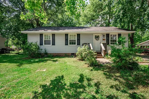 16 Woodmere Ct, Williamston, SC 29697