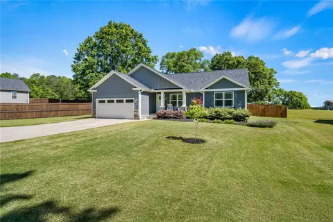 1175 Lightwood Knot Rd, Woodruff, SC 29388
