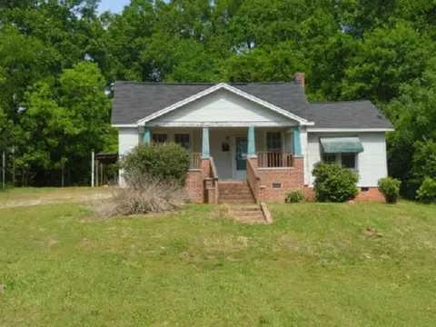 901 S Main St, Abbeville, SC 29620