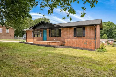207 Range View Rd, Anderson, SC 29626 photo 2