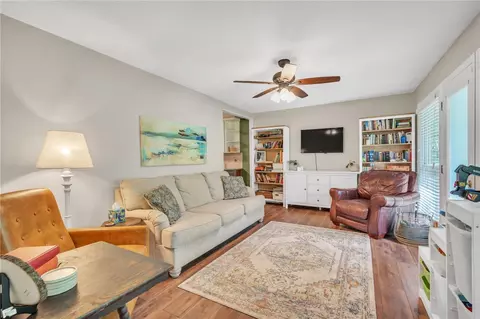 208 Heather Dr, Central, SC 29630 photo 2