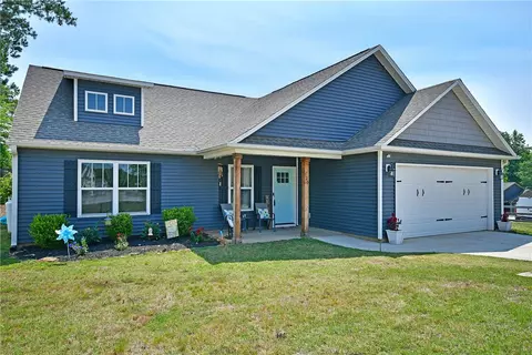 120 Clydesdale Ct, Liberty, SC 29657