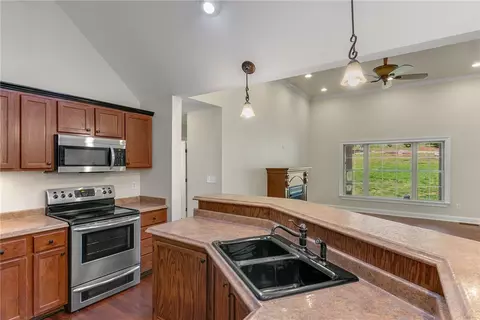 189 Windtree Rdg, Pickens, SC 29671 photo 11
