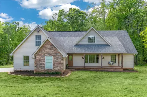 189 Windtree Rdg, Pickens, SC 29671