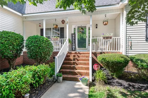 601 Shaded Acre Ct, Pelzer, SC 29669