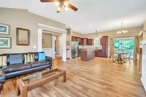 207 N Hamlet Ct, Moore, SC 29369 photo 4