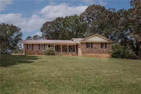 671 Pinewood Dr, Pendleton, SC 29670