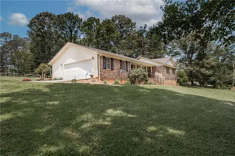 671 Pinewood Dr, Pendleton, SC 29670 photo 4