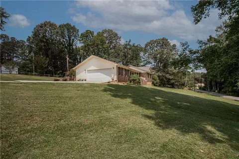 671 Pinewood Dr, Pendleton, SC 29670 photo 3