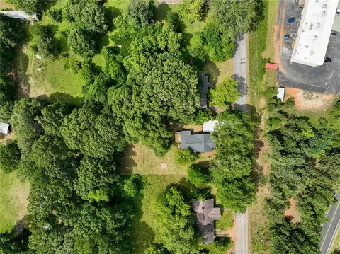 512 Tarrant St, Central, SC 29630 photo 32