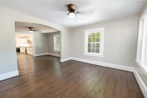 512 Tarrant St, Central, SC 29630 photo 7