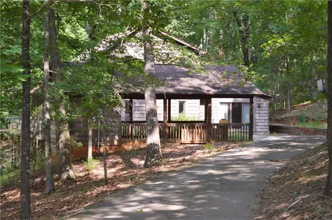 6020 Rill Ct, Seneca, SC 29672