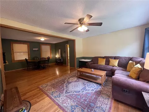 882 Greenville St, Pendleton, SC 29670 photo 6