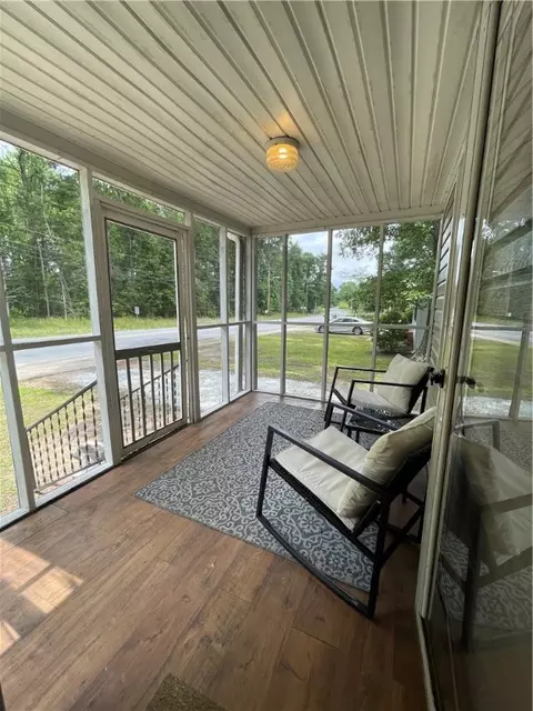 882 Greenville St, Pendleton, SC 29670 photo 3