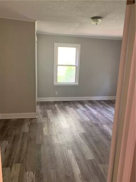 300 Virginia Ave, Honea Path, SC 29654 photo 12