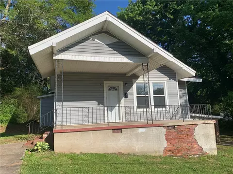 300 Virginia Ave, Honea Path, SC 29654