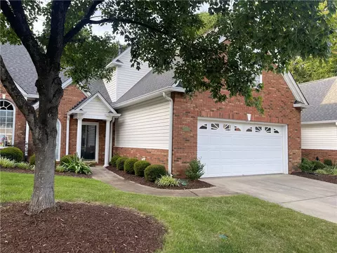 416 Windbrooke Cir, Greenville, SC 29615